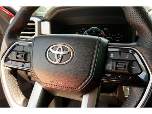 Used 2022 Toyota Tundra Limited AWD/4WD image 36
