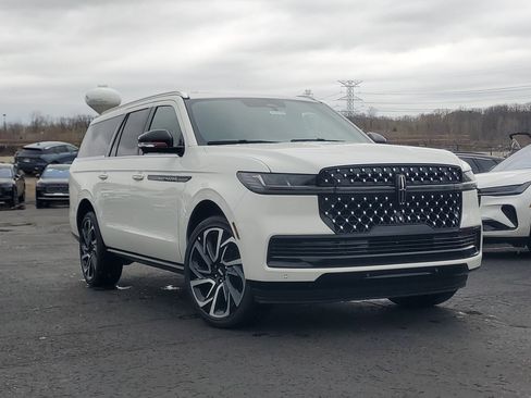 New 2026 Lincoln Navigator L Black Label image 1