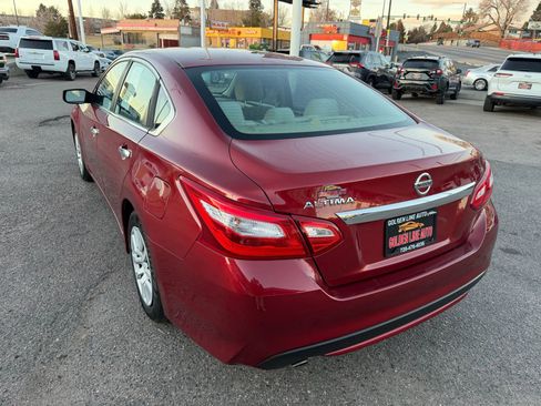 Used 2016 Nissan Altima 2.5 S w/ Power Driver Seat Package image 6