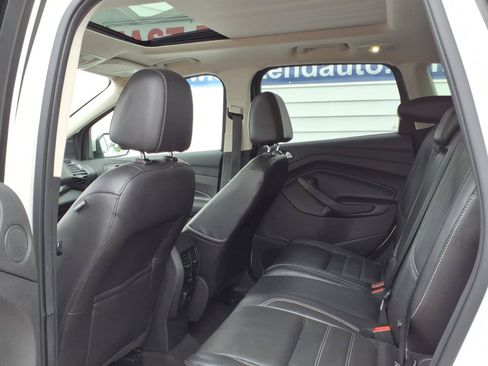 Used 2017 Ford Escape Titanium AWD/4WD image 12