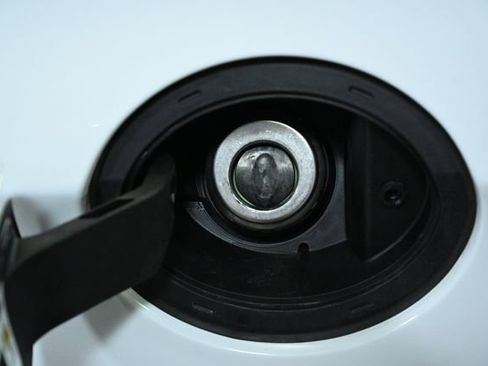 Used 2024 Chrysler Pacifica Limited FWD image 16
