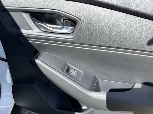 Used 2025 Honda Accord SE image 39