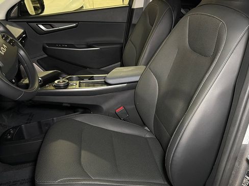 Certified 2023 Kia EV6 Wind AWD/4WD image 24