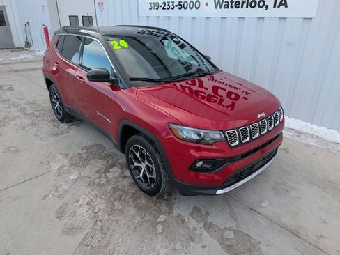 Used 2024 Jeep Compass Limited image 6