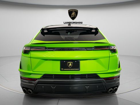 Used 2024 Lamborghini Urus Performante AWD/4WD image 5