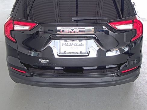 Used 2022 GMC Terrain SLT w/ Tech Package image 12