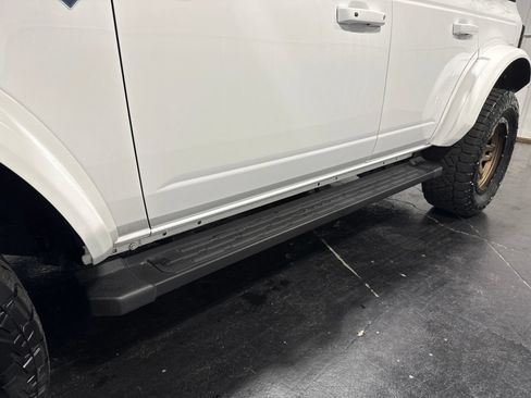 Used 2023 Ford Bronco Outer Banks AWD/4WD image 38