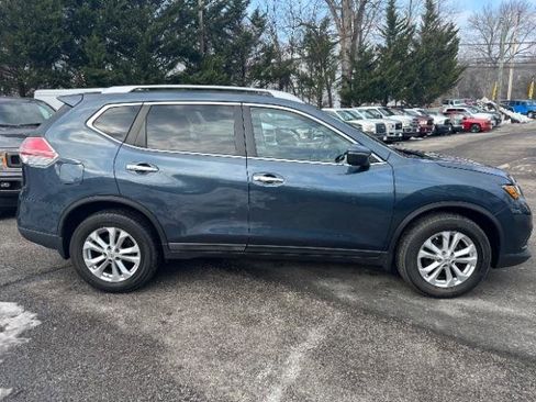 Used 2014 Nissan Rogue SV image 6