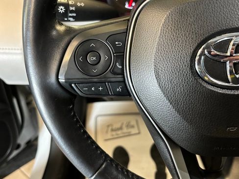 Used 2022 Toyota Corolla Cross LE w/ Black Badges Package (TMS) image 11