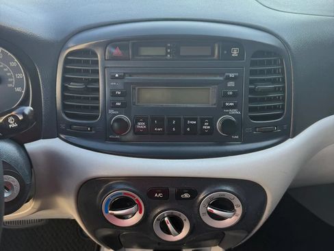 Used 2007 Hyundai Accent GS FWD image 26