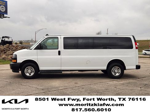 Used 2023 Chevrolet Express 3500 LS RWD image 4