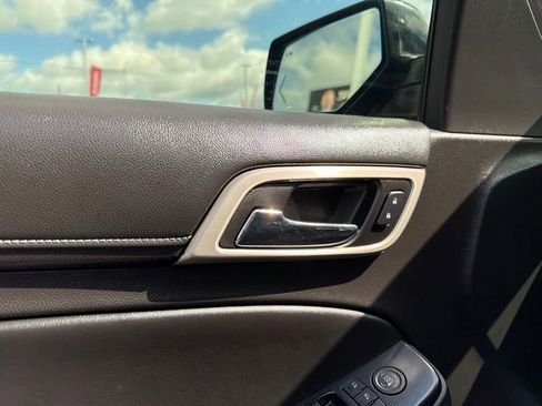 Used 2015 GMC Yukon XL Denali w/ Touring Package AWD/4WD image 13