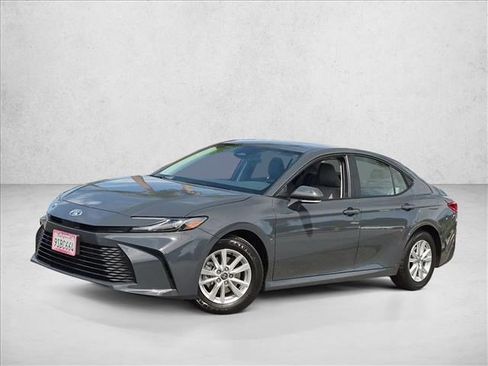 Used 2025 Toyota Camry LE FWD image 1