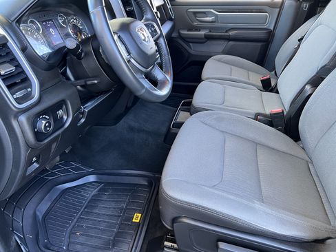 Used 2022 RAM 1500 Big Horn AWD/4WD image 13