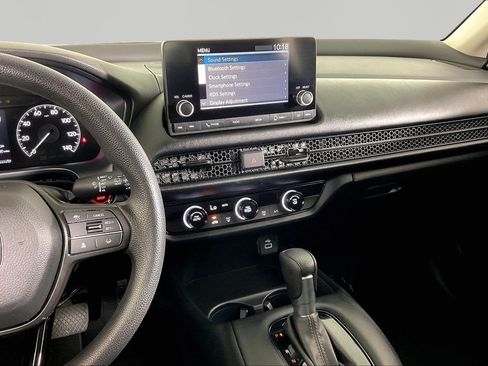 Used 2023 Honda HR-V LX image 9