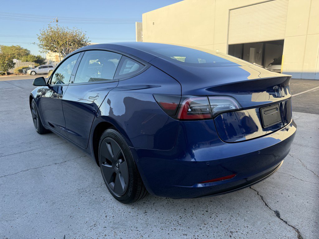 Used 2021 Tesla Model 3 RWD image 4