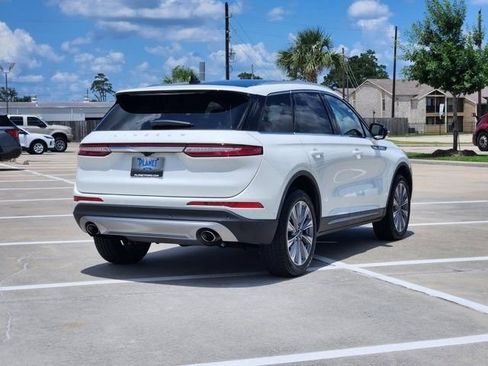 Used 2022 Lincoln Corsair Reserve w/ Equipment Group 201A FWD image 5