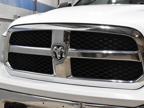 Used 2017 RAM 1500 Classic SLT image 28