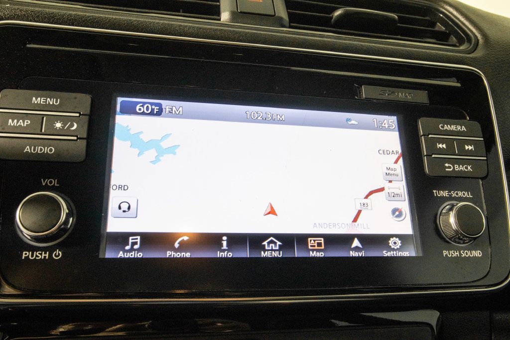 Used 2019 Nissan Leaf SV w/ SV Technology Package FWD image 23
