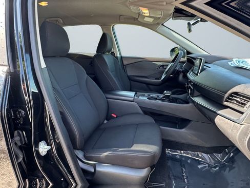 Used 2023 Nissan Rogue S FWD image 15