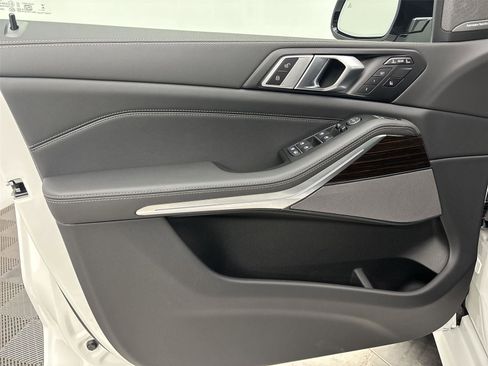 New 2026 BMW X7 xDrive40i w/ M Sport Package image 26