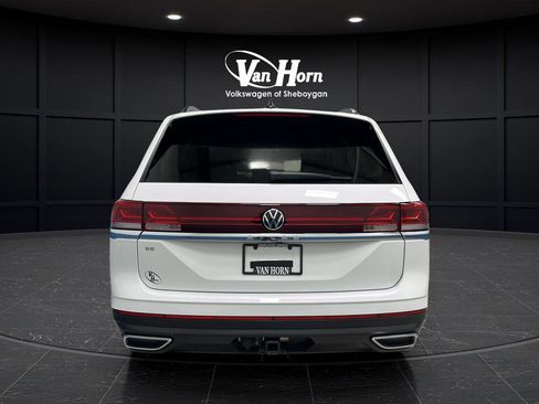 Used 2025 Volkswagen Atlas SE image 4
