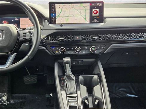 Used 2023 Honda Accord Touring image 15