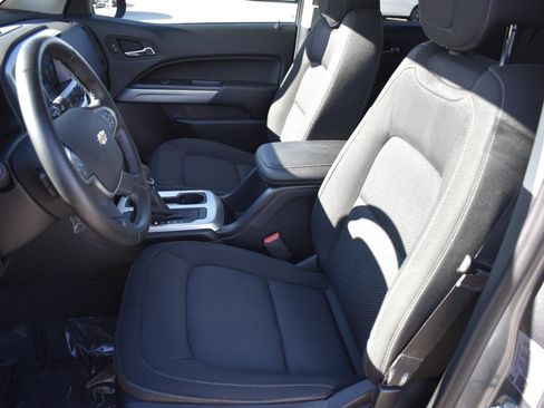 Used 2022 Chevrolet Colorado LT image 25