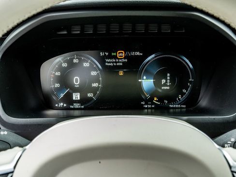 Used 2022 Volvo XC90 T8 Inscription Expression w/ Advanced Package image 25