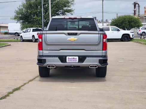 Used 2024 Chevrolet Silverado 1500 High Country w/ High Country Premium Package AWD/4WD image 8
