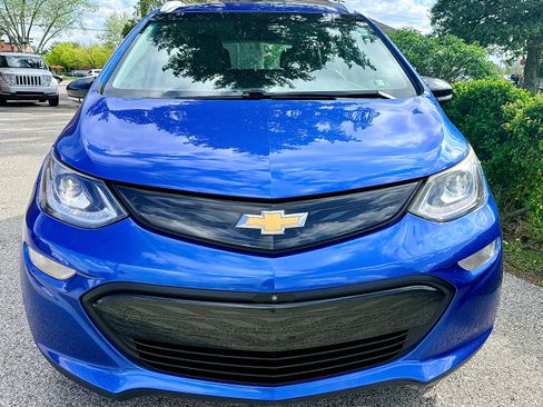 Used 2017 Chevrolet Bolt Premier w/ Driver Confidence II Package FWD image 10