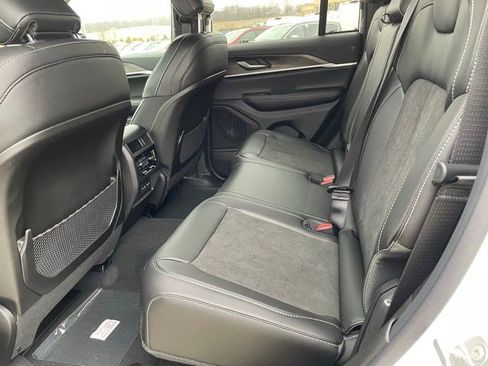 New 2026 Jeep Grand Cherokee Altitude AWD/4WD image 11