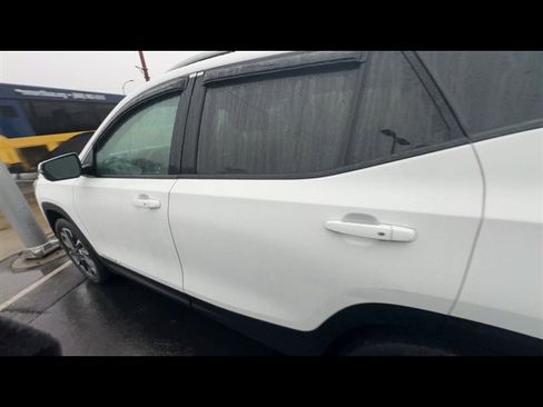 Certified 2023 GMC Terrain SLT image 6