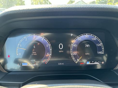 New 2025 Jeep Grand Cherokee Limited w/ Black Appearance Package image 11