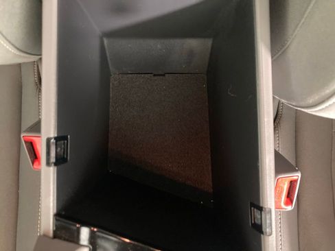 Used 2025 Hyundai Elantra SEL FWD image 10