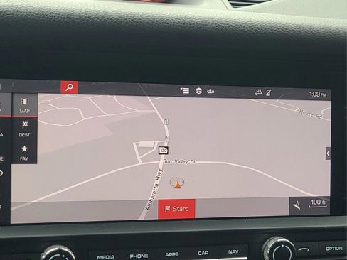 Used 2020 Porsche Macan Base image 21