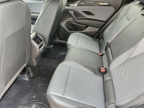 New 2026 Volkswagen Tiguan SE R-Line AWD/4WD image 19