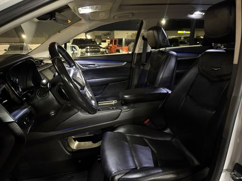 Used 2019 Cadillac XT5 Premium Luxury w/ Driver Assist Package image 12