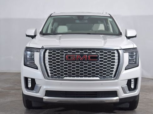 Used 2022 GMC Yukon Denali w/ Max Trailering Package image 12