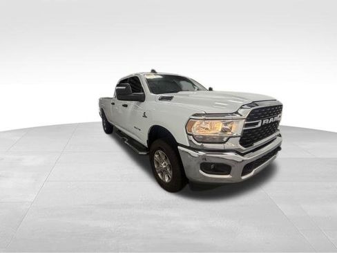 Used 2024 RAM 3500 Big Horn AWD/4WD image 3