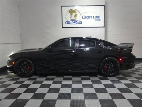 Used 2019 Dodge Charger Scat Pack w/ Daytona Edition Group image 7