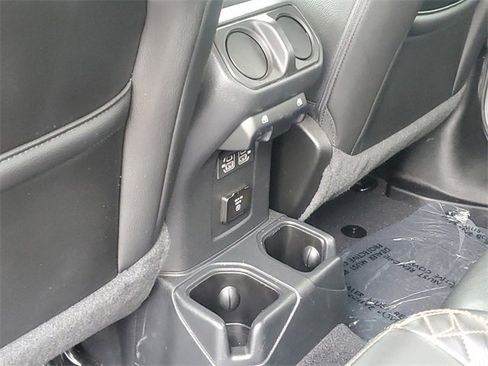 Used 2022 Jeep Gladiator Overland image 22