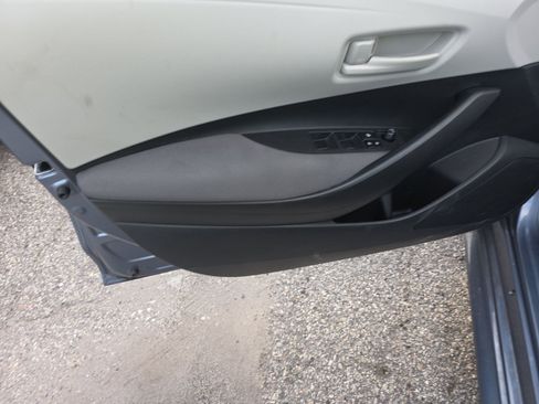 Used 2025 Toyota Corolla LE image 6