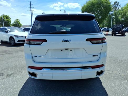 Used 2023 Jeep Grand Cherokee L Overland AWD/4WD image 17
