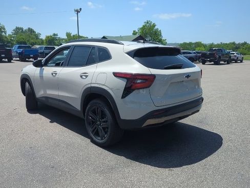 New 2026 Chevrolet Trax ACTIV w/ Sunroof Package FWD image 30