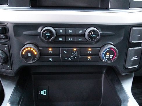 Used 2023 Ford F250 XLT w/ FX4 Off-Road Package image 24