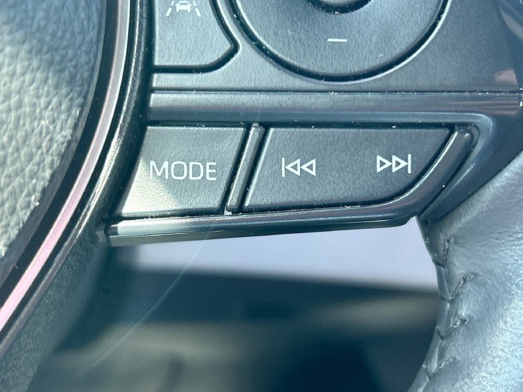 Used 2024 Toyota Corolla SE FWD image 16
