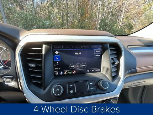 Used 2023 GMC Acadia SLT image 36