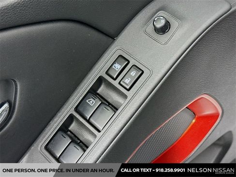 Used 2023 Nissan Frontier Pro-X w/ Technology Package image 18