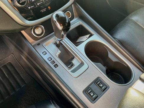 Used 2024 Nissan Murano SL AWD/4WD image 17
